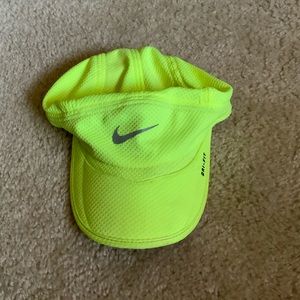 Nike dri-fit hat (neon yellow)